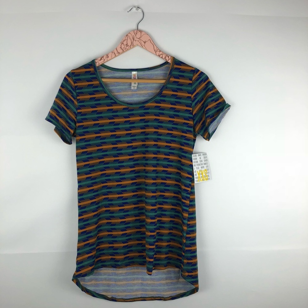 NWT Women's LuLaRoe Arrow Print Classic Short Sleeve Tee Size XXS